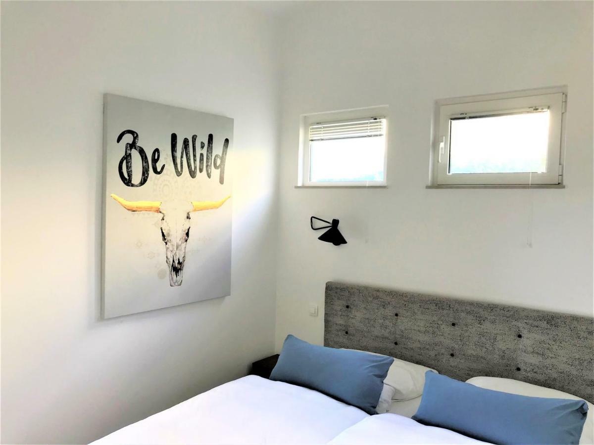 Sunsetloft Vir Apartment Екстериор снимка