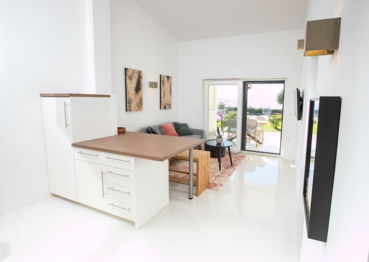 Sunsetloft Vir Apartment Екстериор снимка