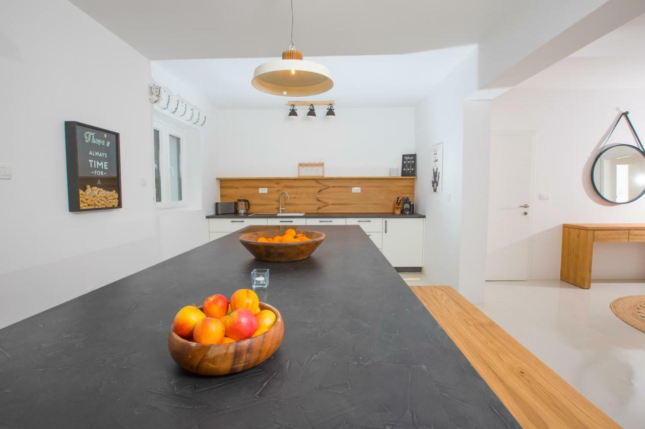 Sunsetloft Vir Apartment Екстериор снимка